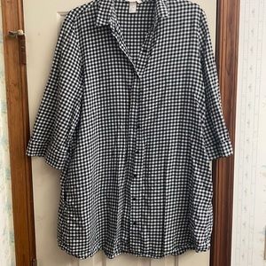 H&M size 8 black & white dress shirt